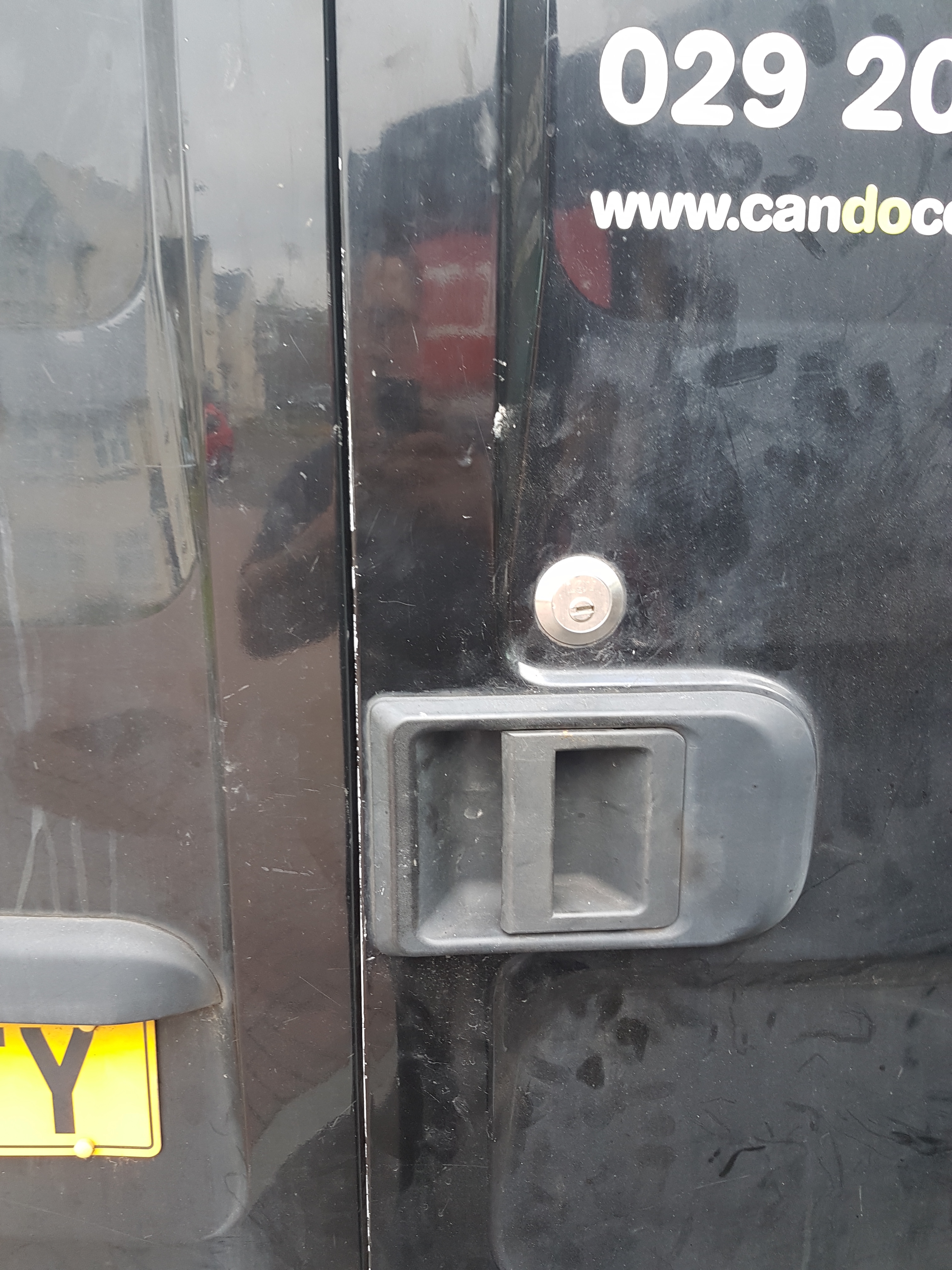 James Cardiff Locksmith Slamlock and Deadlock opening when keys inside