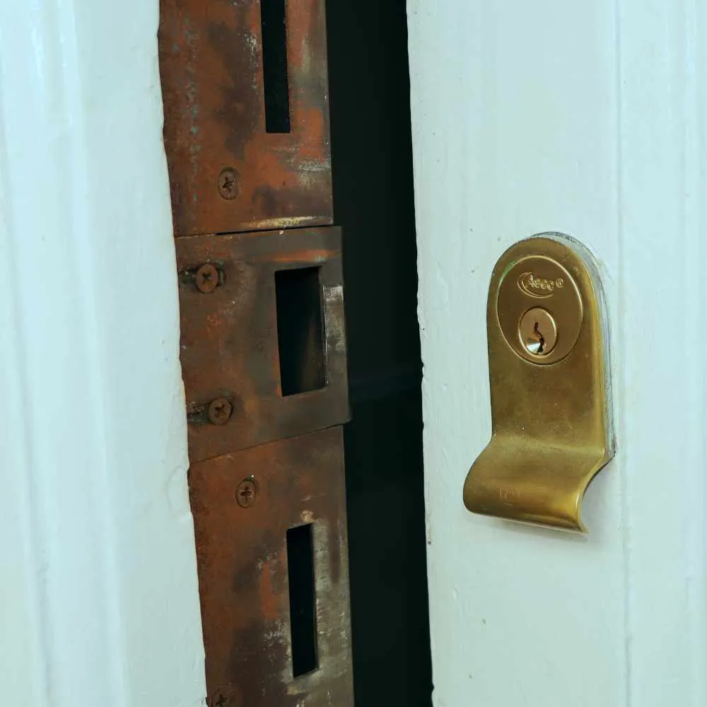 Lock Opening Emergency Locksmith Cardiff