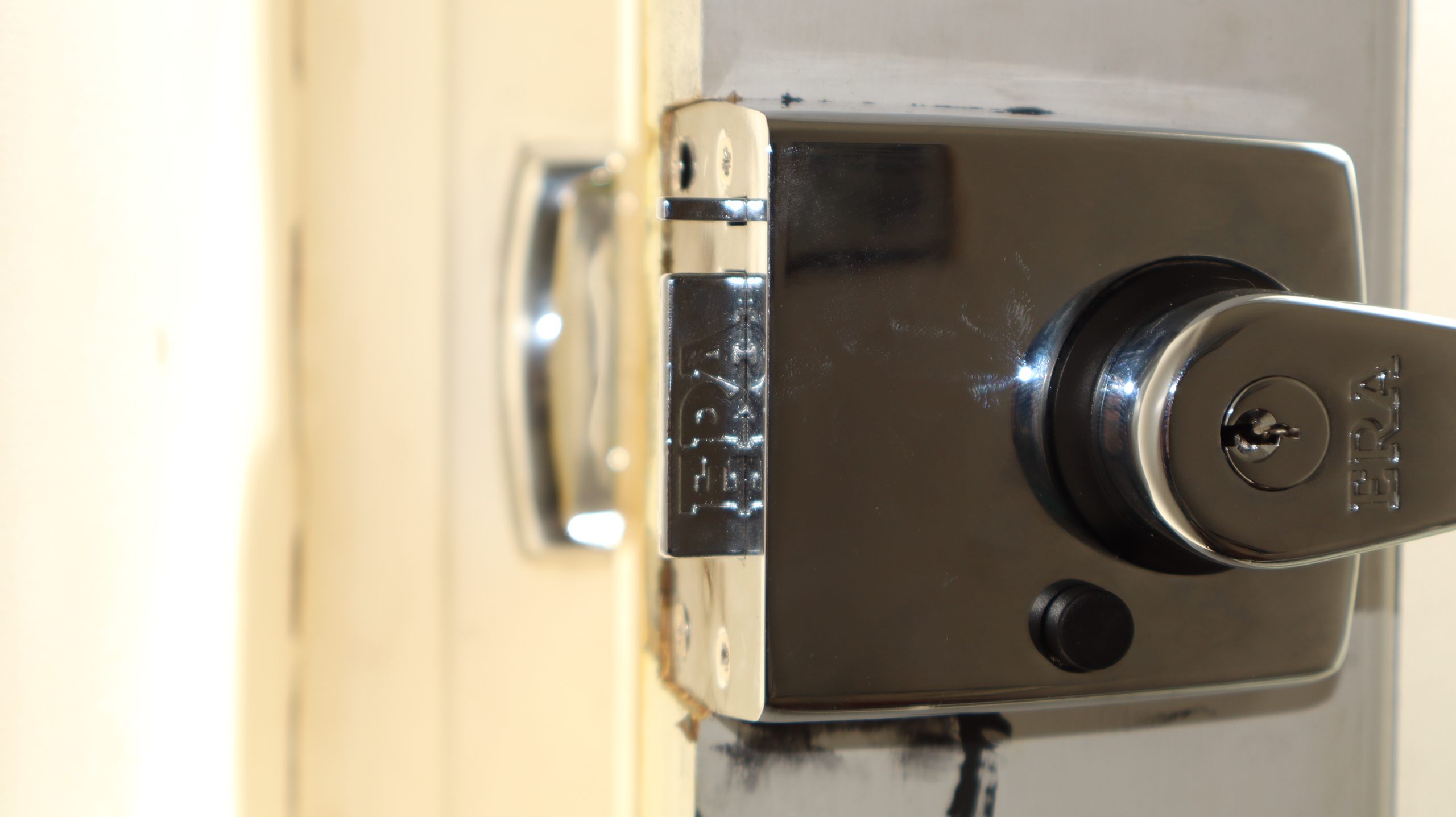 24 Hours 7 days, Emergency Locksmith